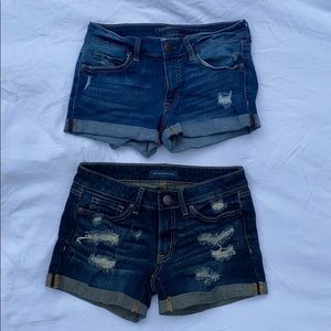 2 pairs of Women’s Aeropostale denim shorts.